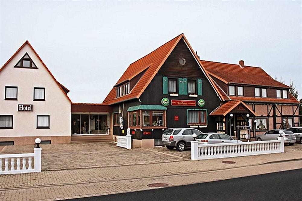 Hotel Kaiserquelle ザルツギッター エクステリア 写真