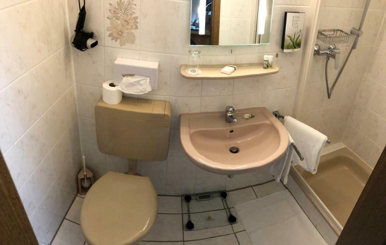 Hotel Kaiserquelle ザルツギッター 部屋 写真